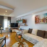 Many Apartment *