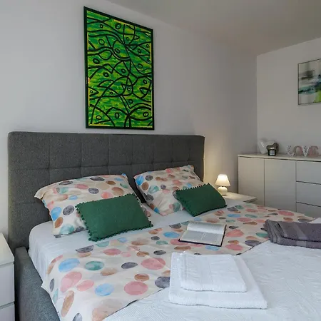 Many Apartamento *